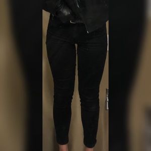 Gap 1969 Super Skinny Black Jean